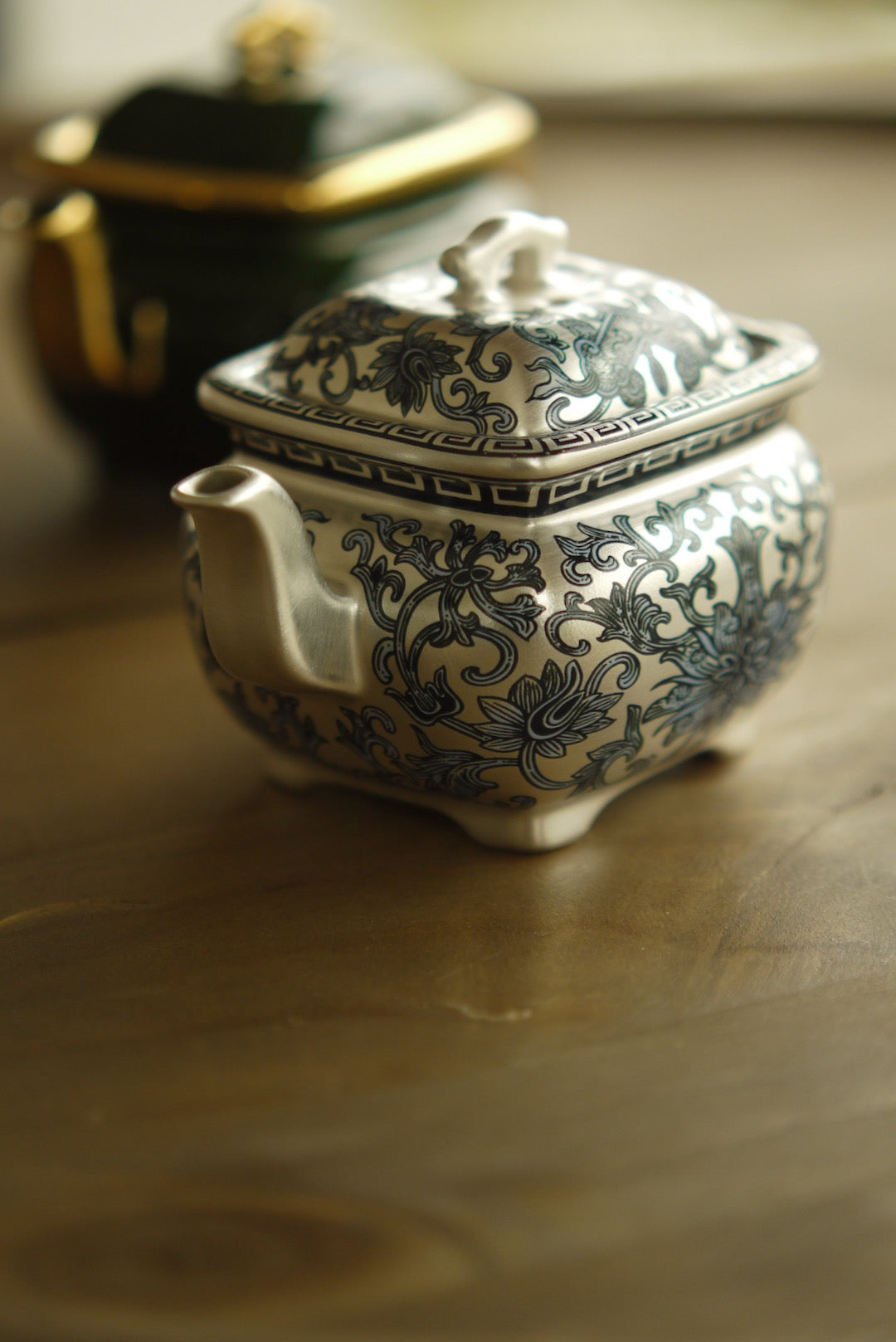 Classic Square Teapot