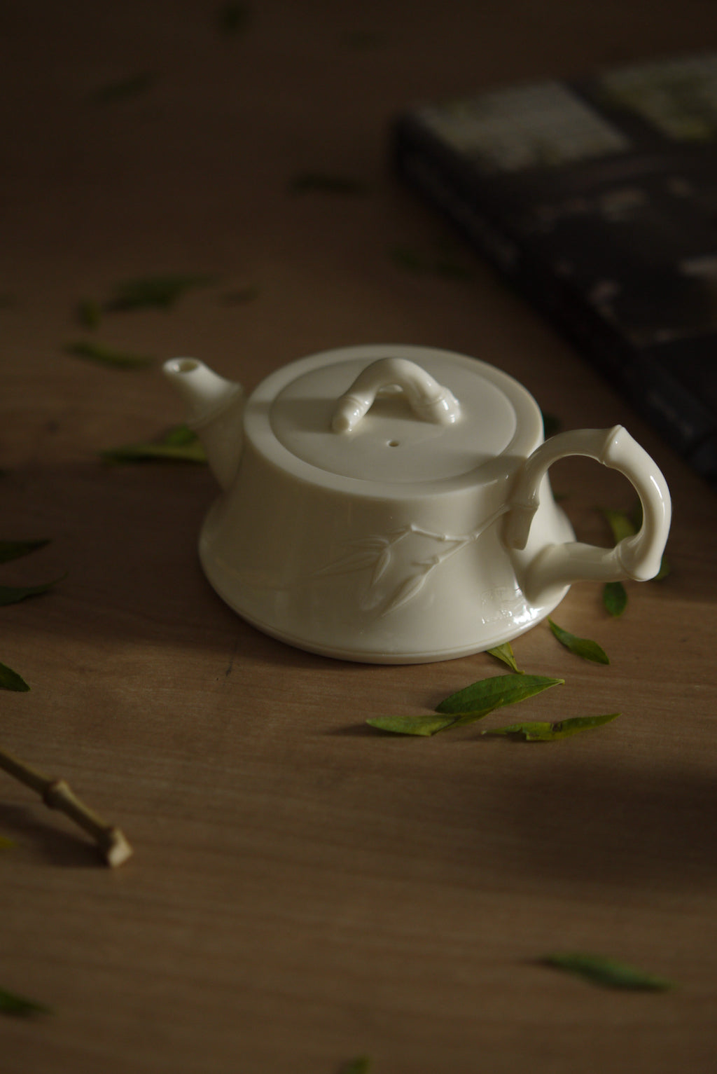 Unique Retro Style Dehua Kaolin Porcelain Kung Fu Teapot|Best Ceramics