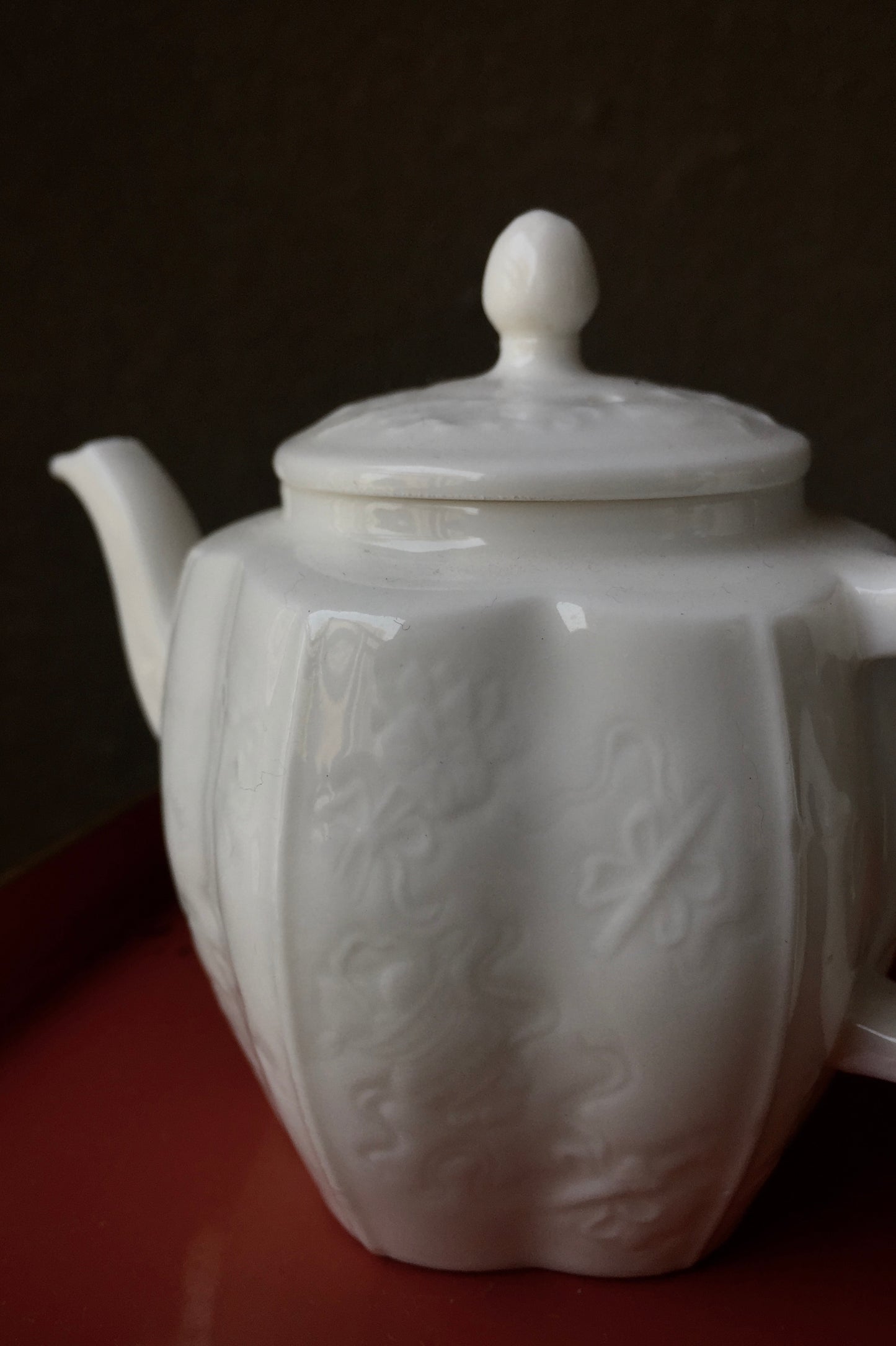 Qing Palace Antique Style Sculpte Teapot Blanc De Chine|Best Ceramics