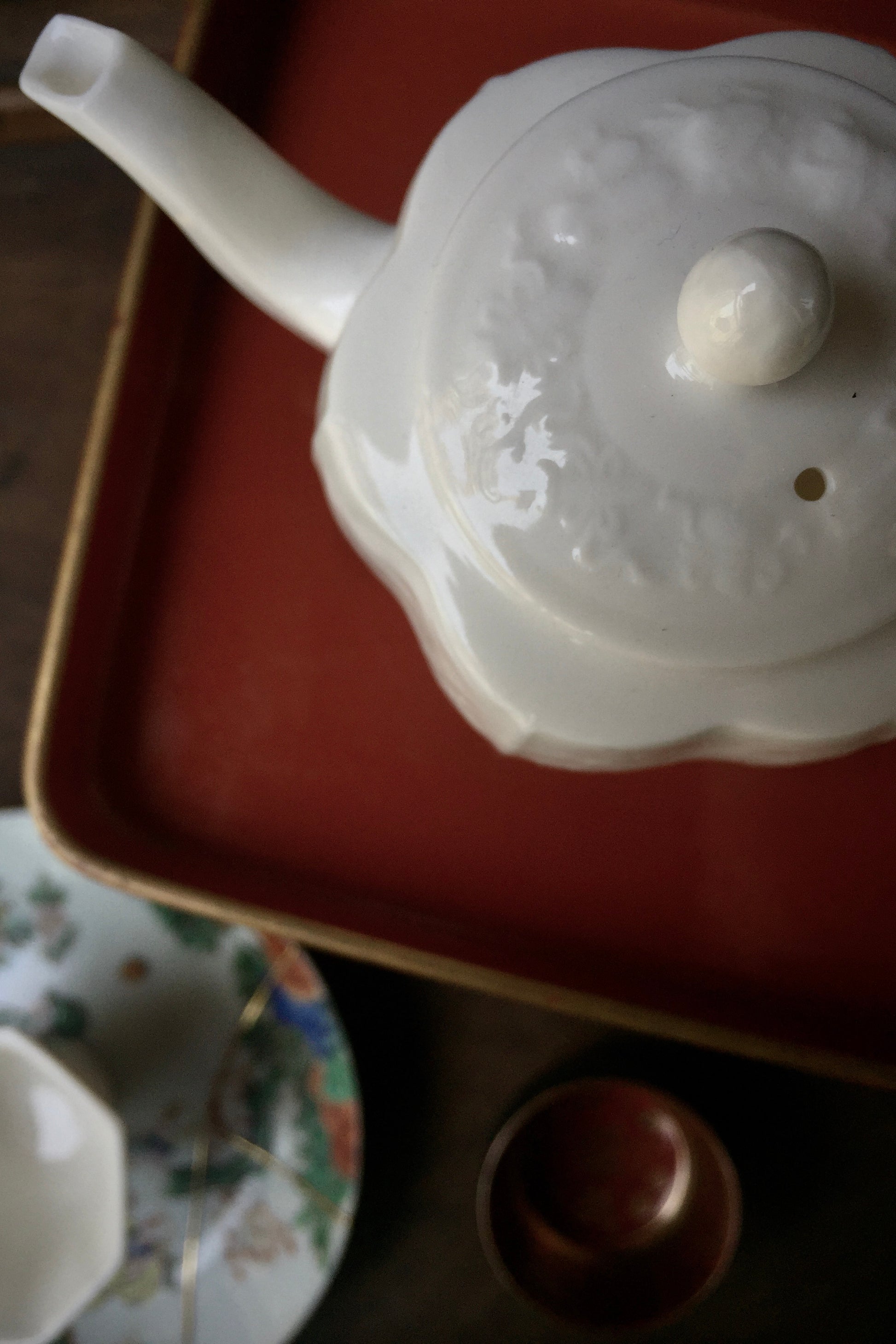 Qing Palace Antique Style Sculpte Teapot Blanc De Chine|Best Ceramics