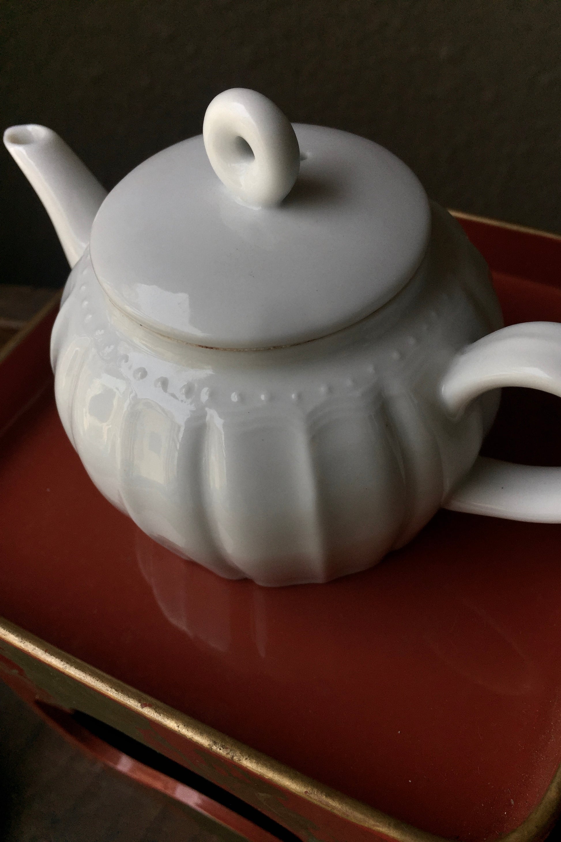 Qing Palace Antique Style Sculpte Teapot Blanc De Chine|Best Ceramics