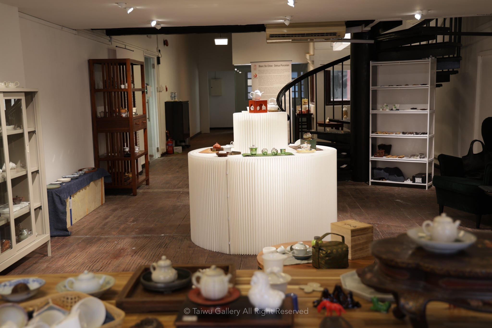 First Taiwu Gallery Opens in Singapore