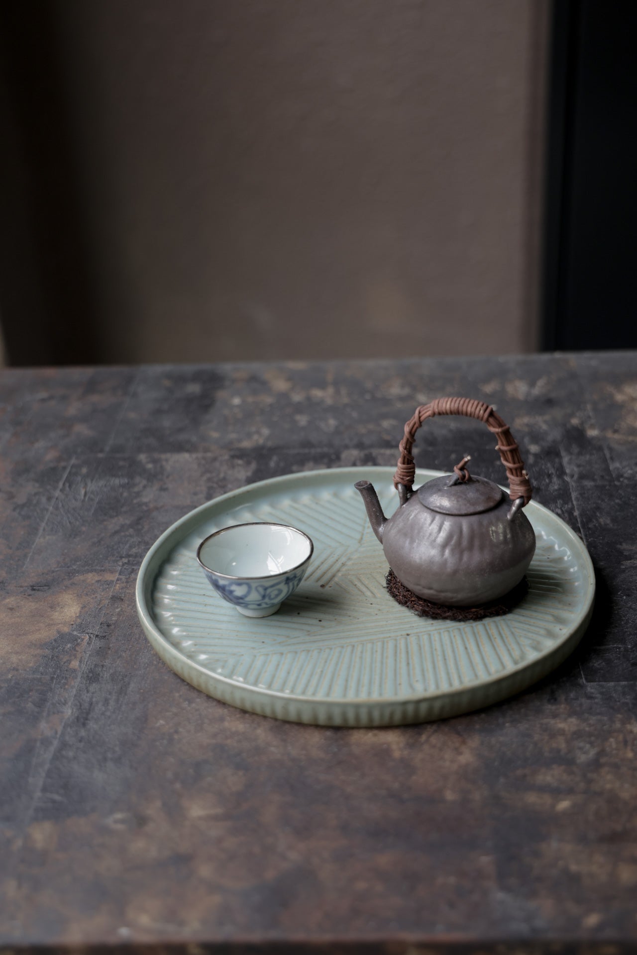 Best Ceramics-Rattan Handled Teapot Dehua Wood-Fired by Huang Qiuyang