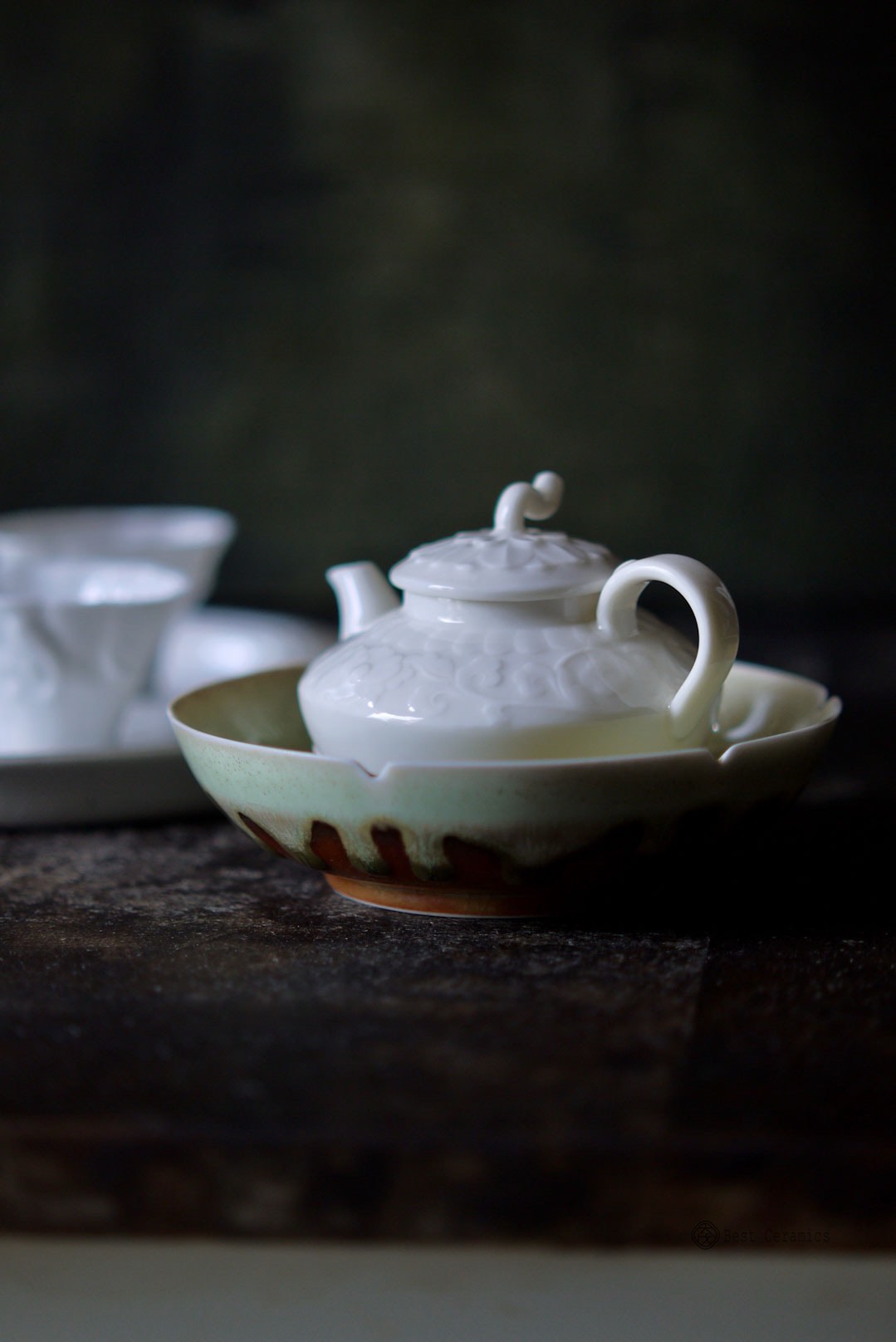 Vintage Ming Dynasty Dehua Kungfu Teapot with Lotus Relief|Best Ceramics