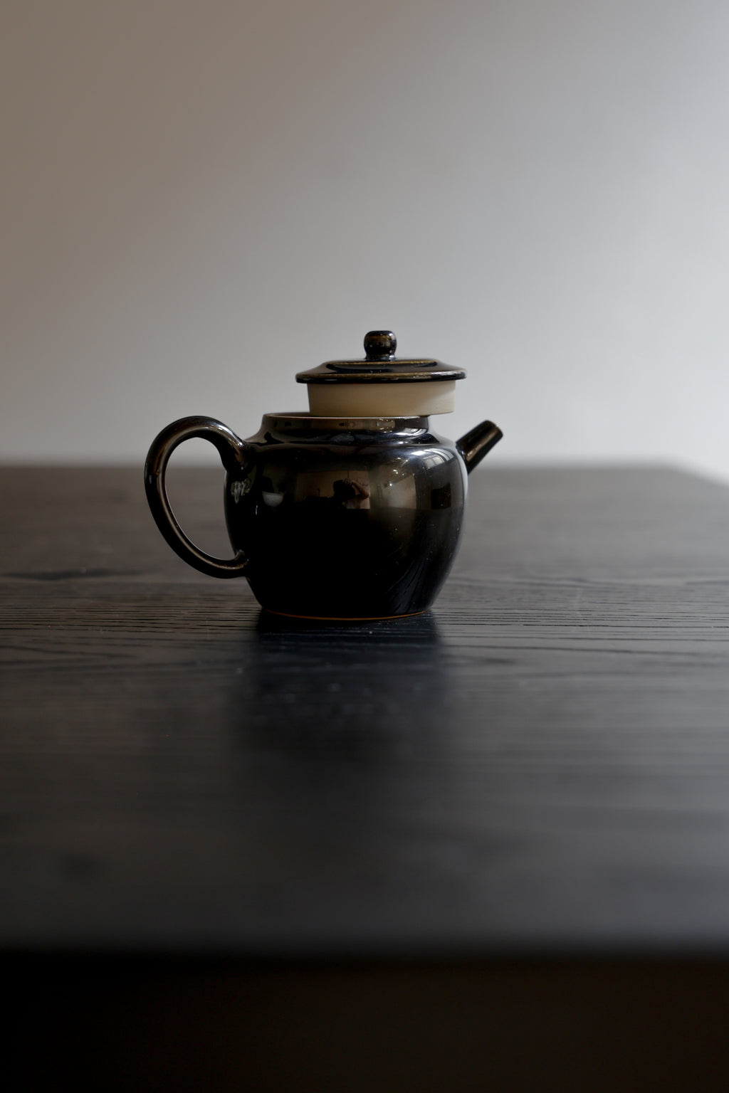 Dark Basalt Teapot by Hong Jianpeng | Handcrafted Natural Ore Clay