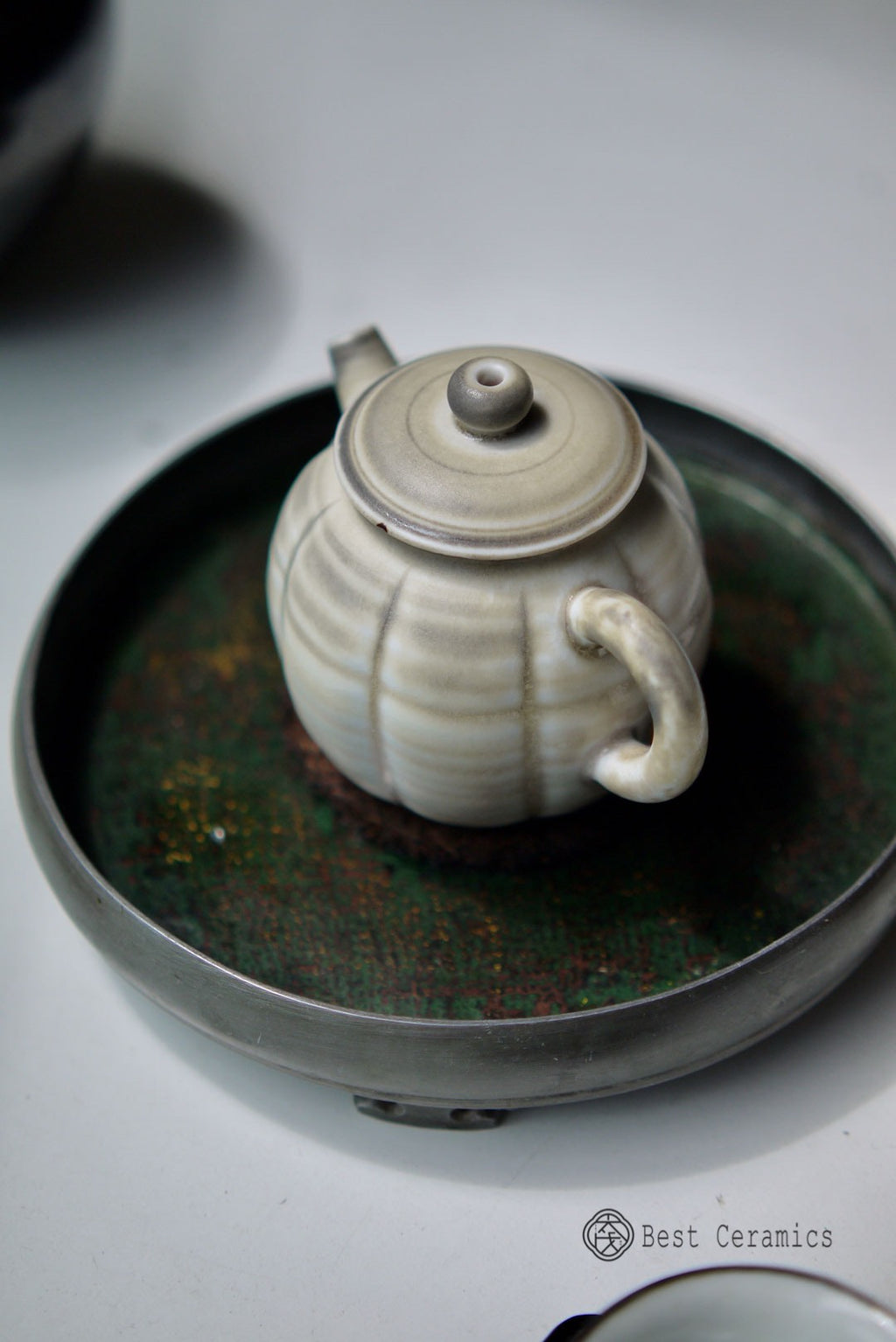 Handcrafted Vintage Lacquered Historic Tin Pot Support|Best Ceramics