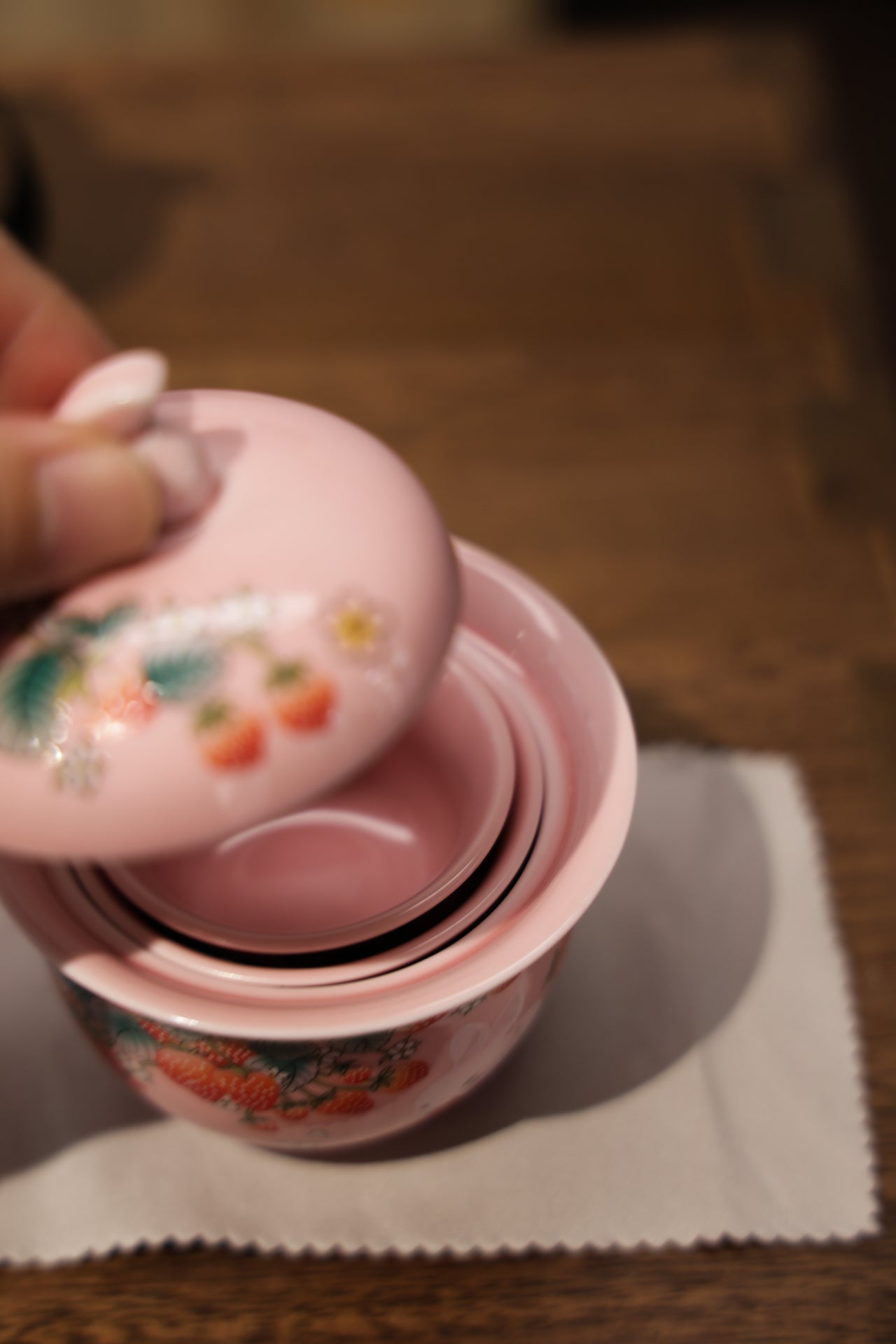 Strawberry Garden Portable Teaset