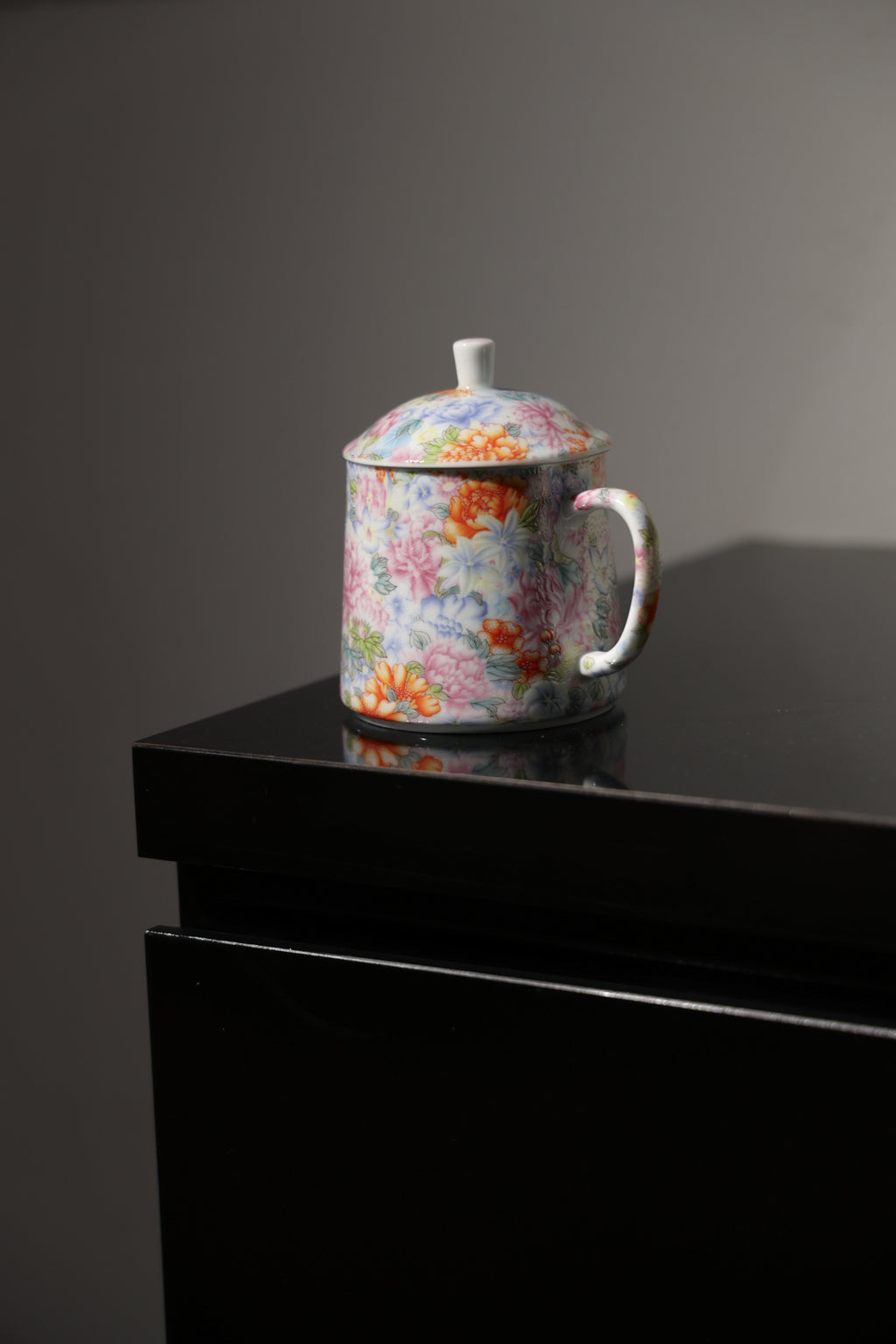 Vintage Chinoiserie Relief with Embossed Millefleurs Mug-Best Ceramics