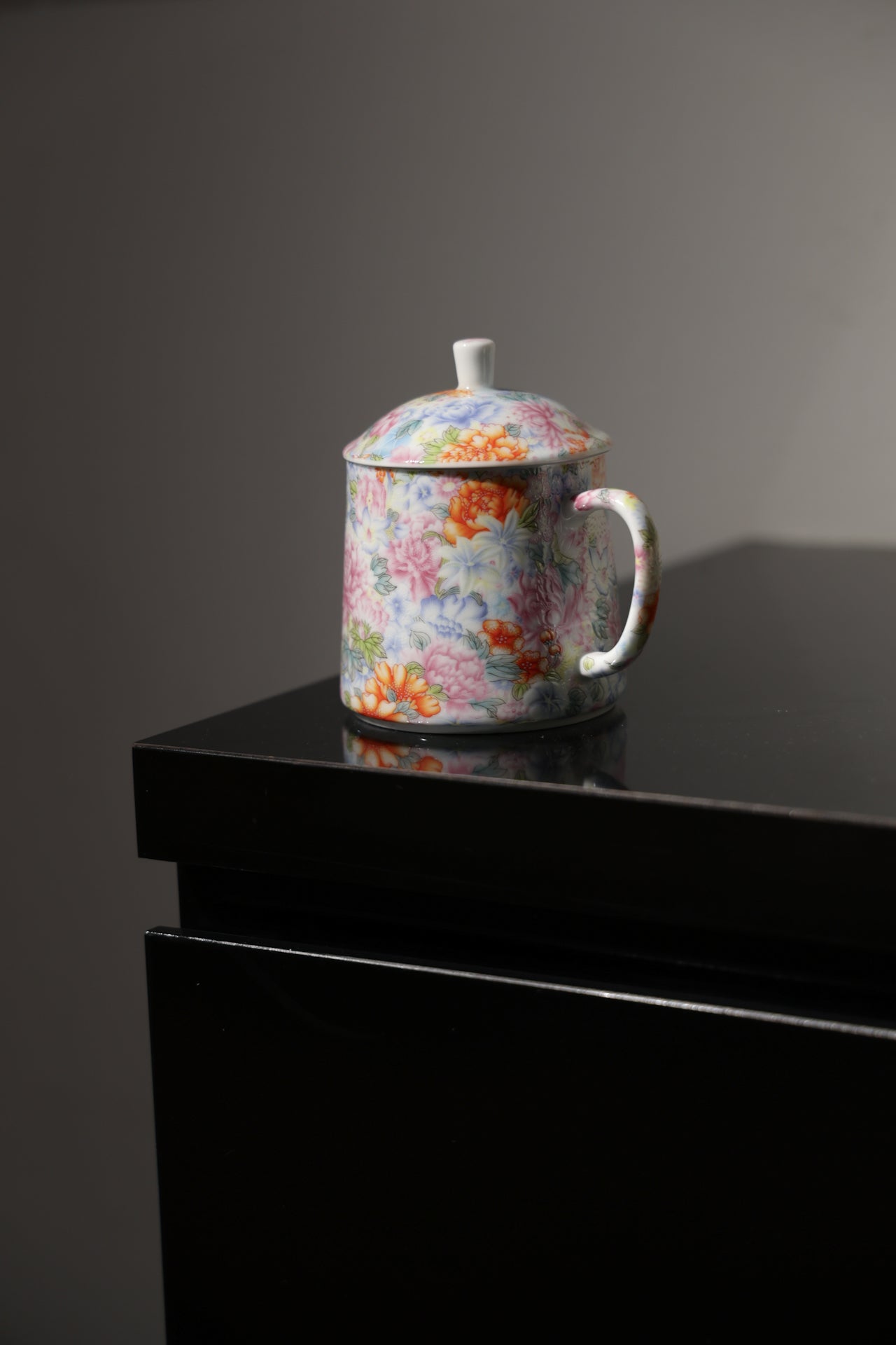 Vintage Chinoiserie Relief with Embossed Millefleurs Mug-Best Ceramics