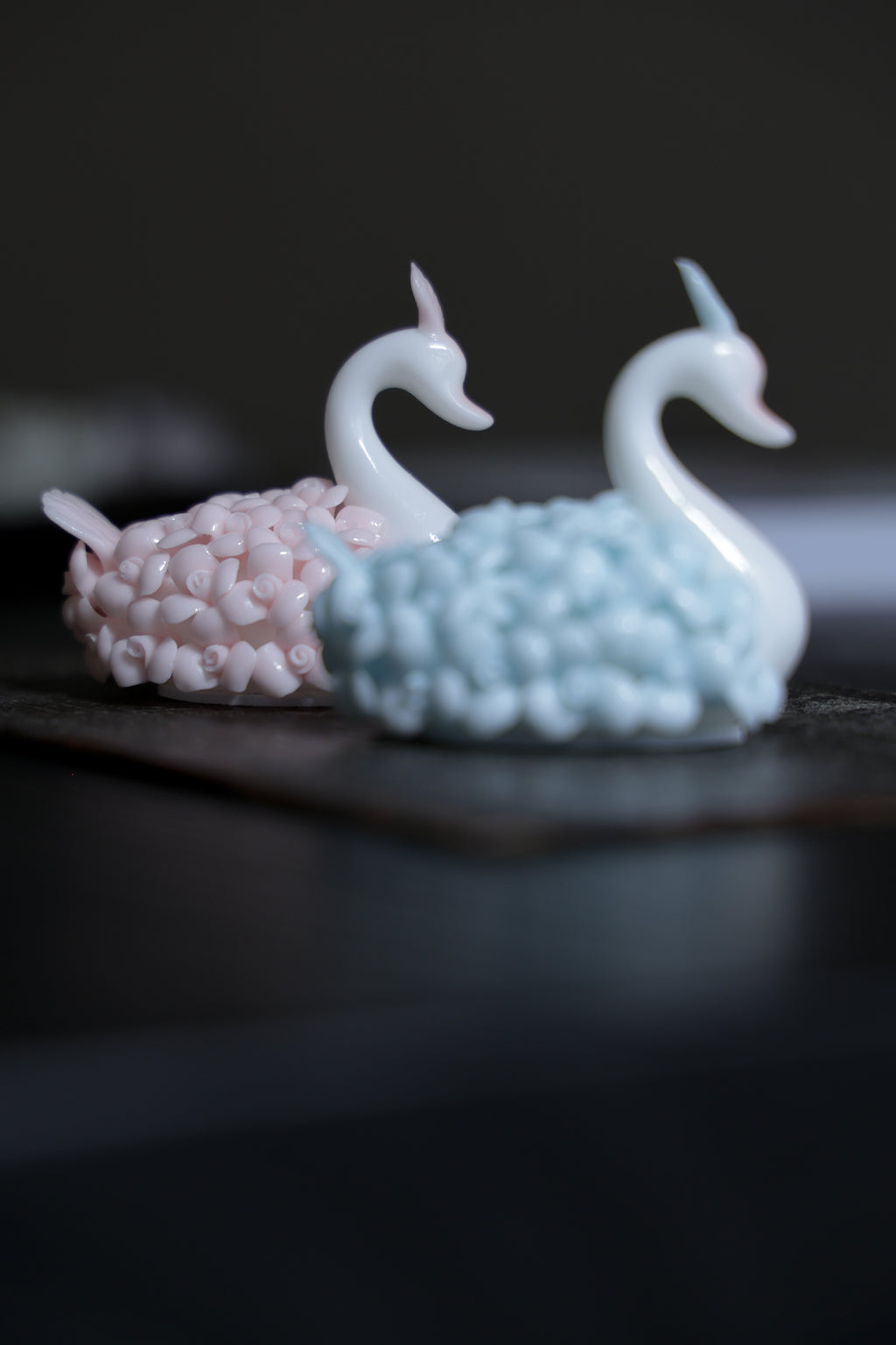 Hand-Sculpted Porcelain Swan - Intangible Cultural Heritage Art Decor