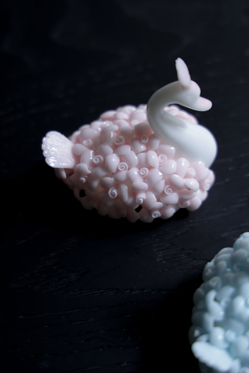 Hand-Sculpted Porcelain Swan - Intangible Cultural Heritage Art Decor