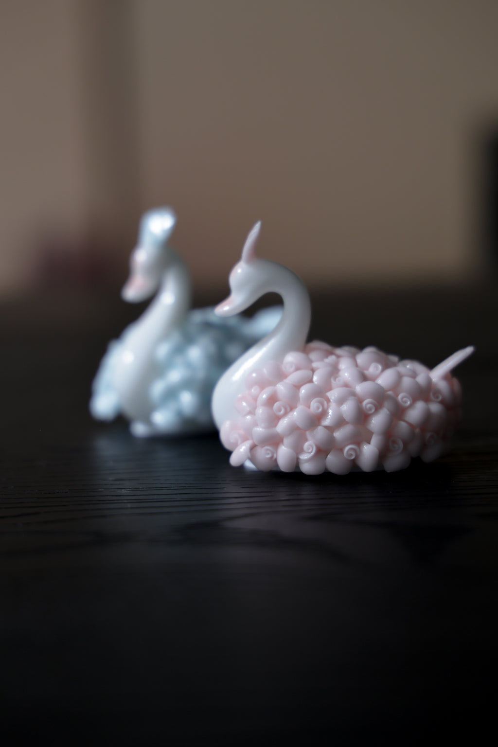 Hand-Sculpted Porcelain Swan - Intangible Cultural Heritage Art Decor
