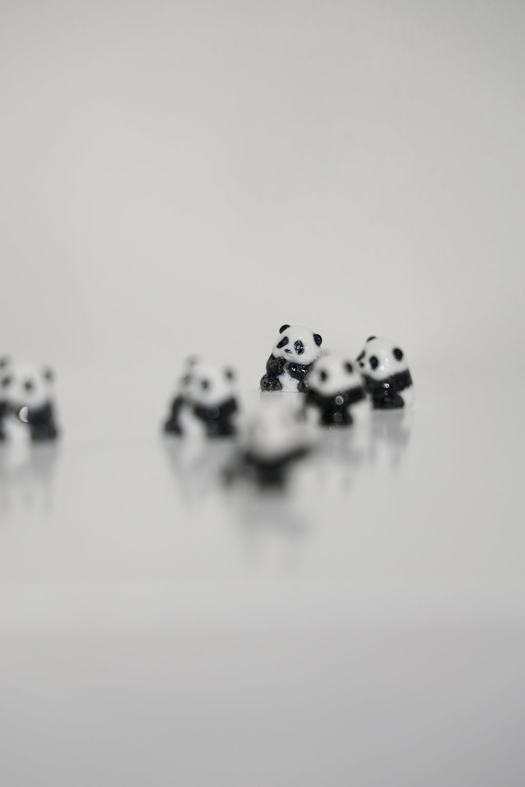 HandmadeCeramicPandaIncenseHolder_ZenOffice_TeaDecor