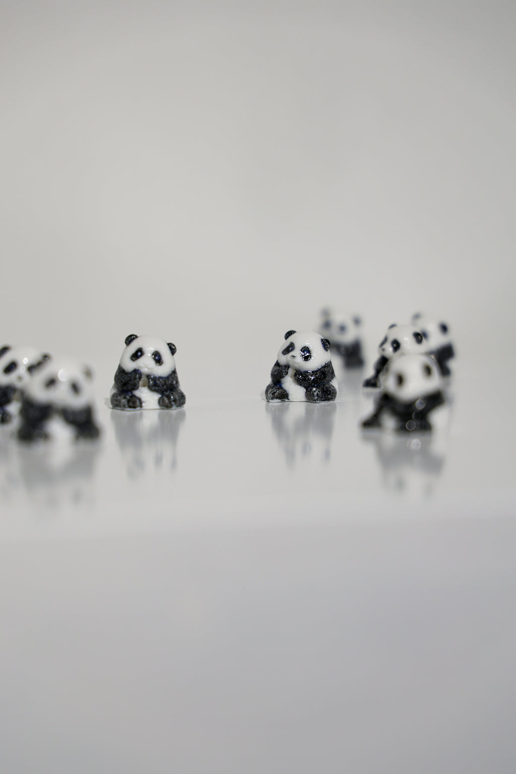 HandmadeCeramicPandaIncenseHolder_ZenOffice_TeaDecor