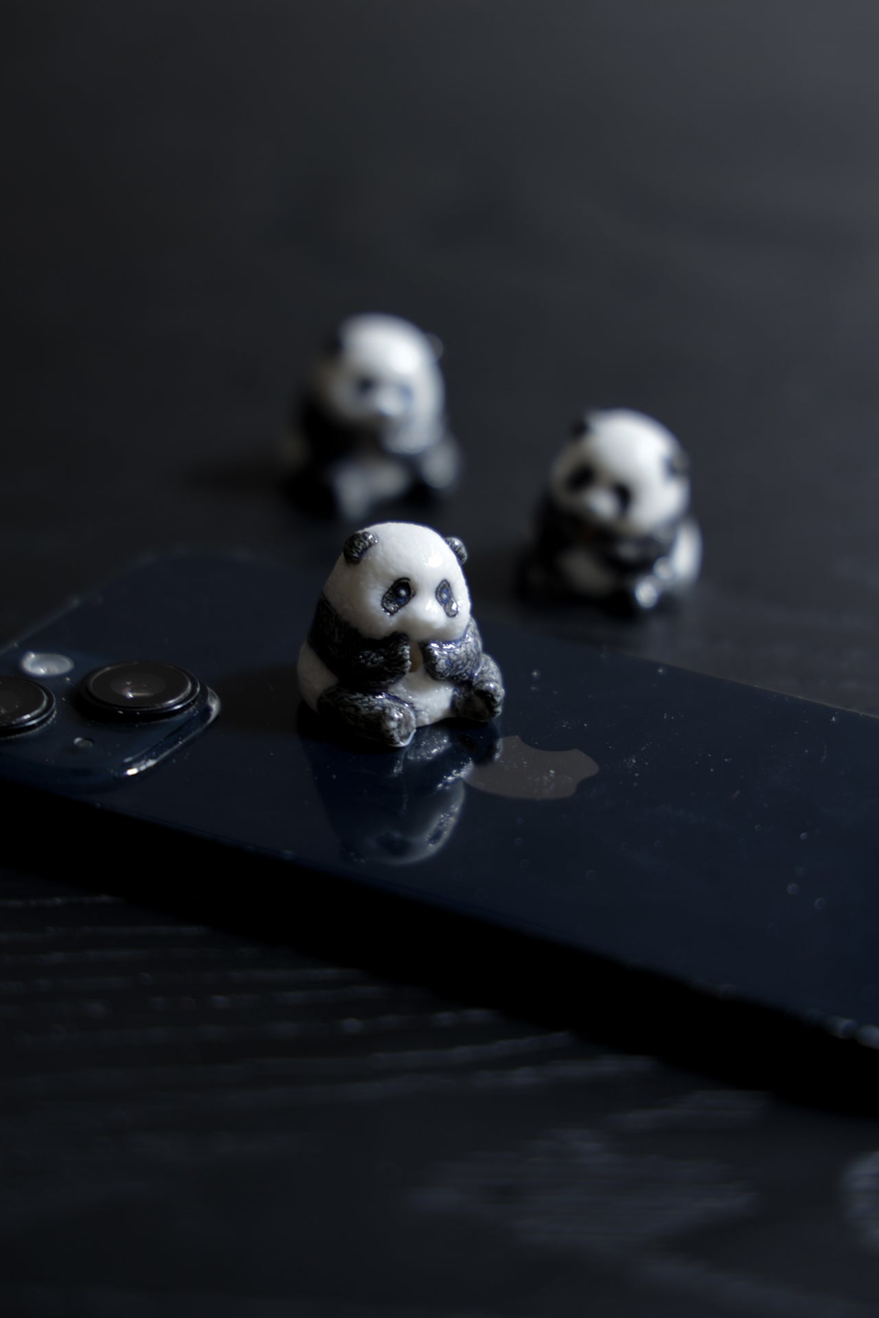 HandmadeCeramicPandaIncenseHolder_ZenOffice_TeaDecor