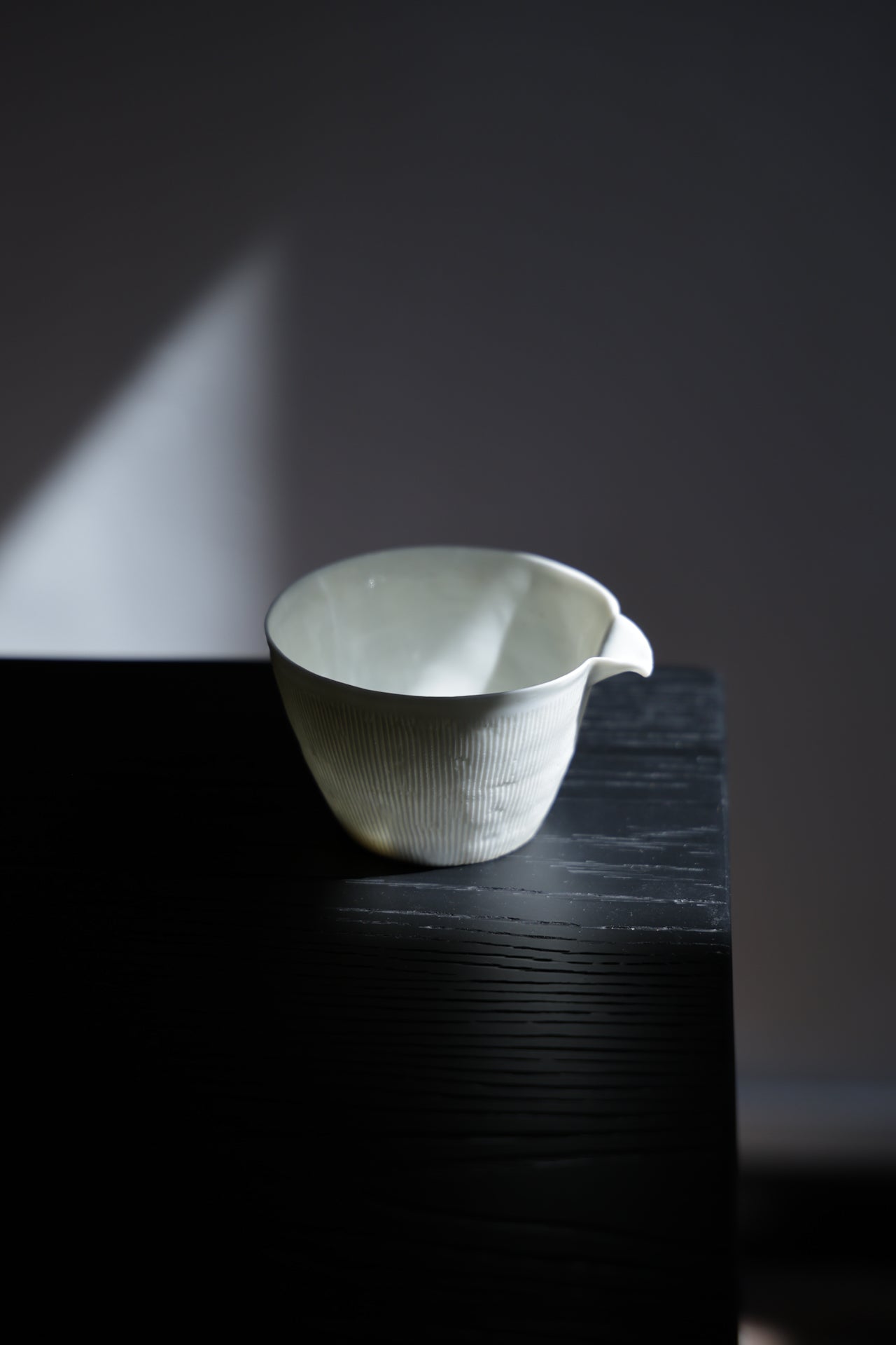 Shadow of Purity Gongdao Cup | High-White Porcelain for Gongfu Tea