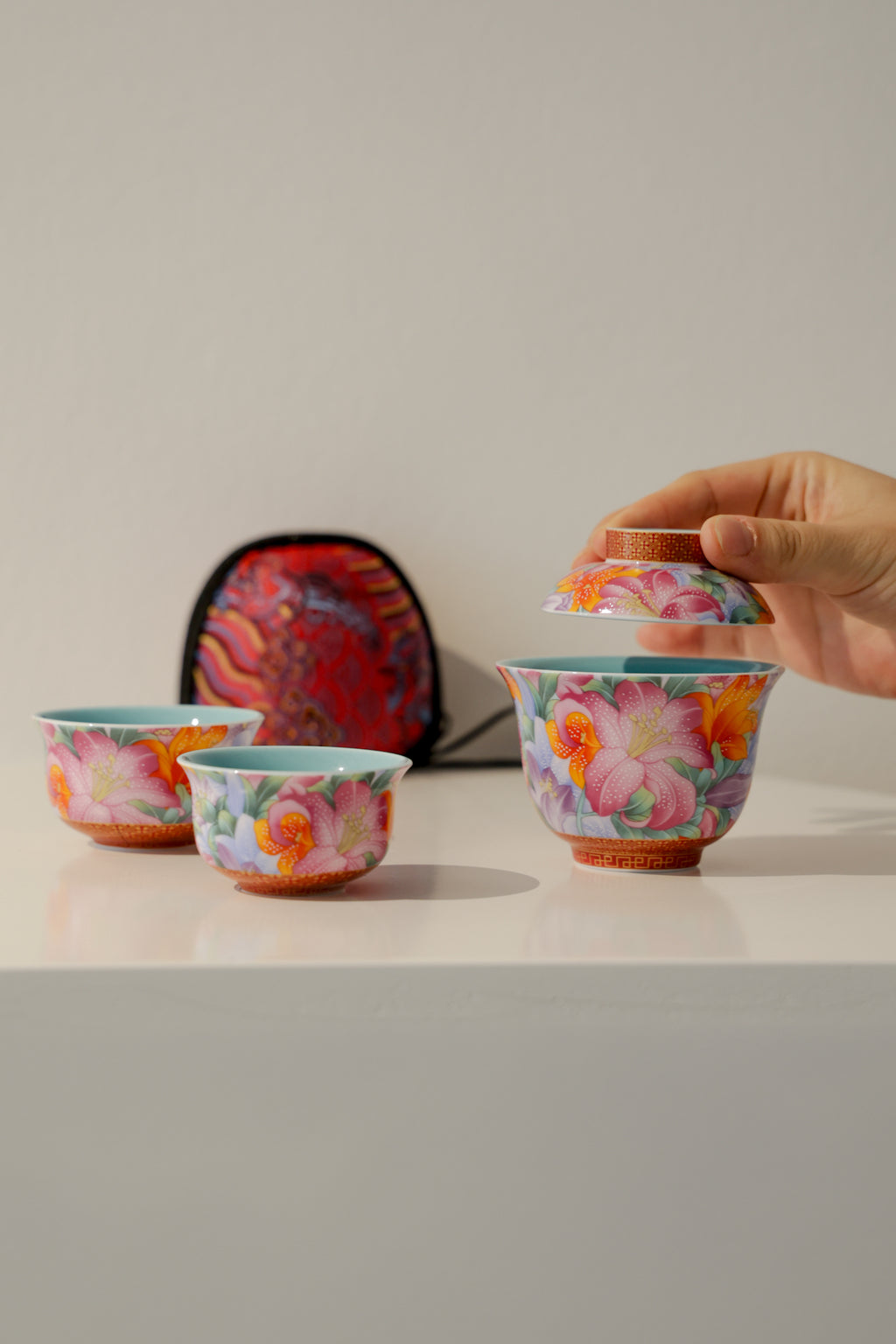 Peranakan Heritage Style Dehua Porcelain Portabale Travel Gaiwan Set-Taiwu Gallery