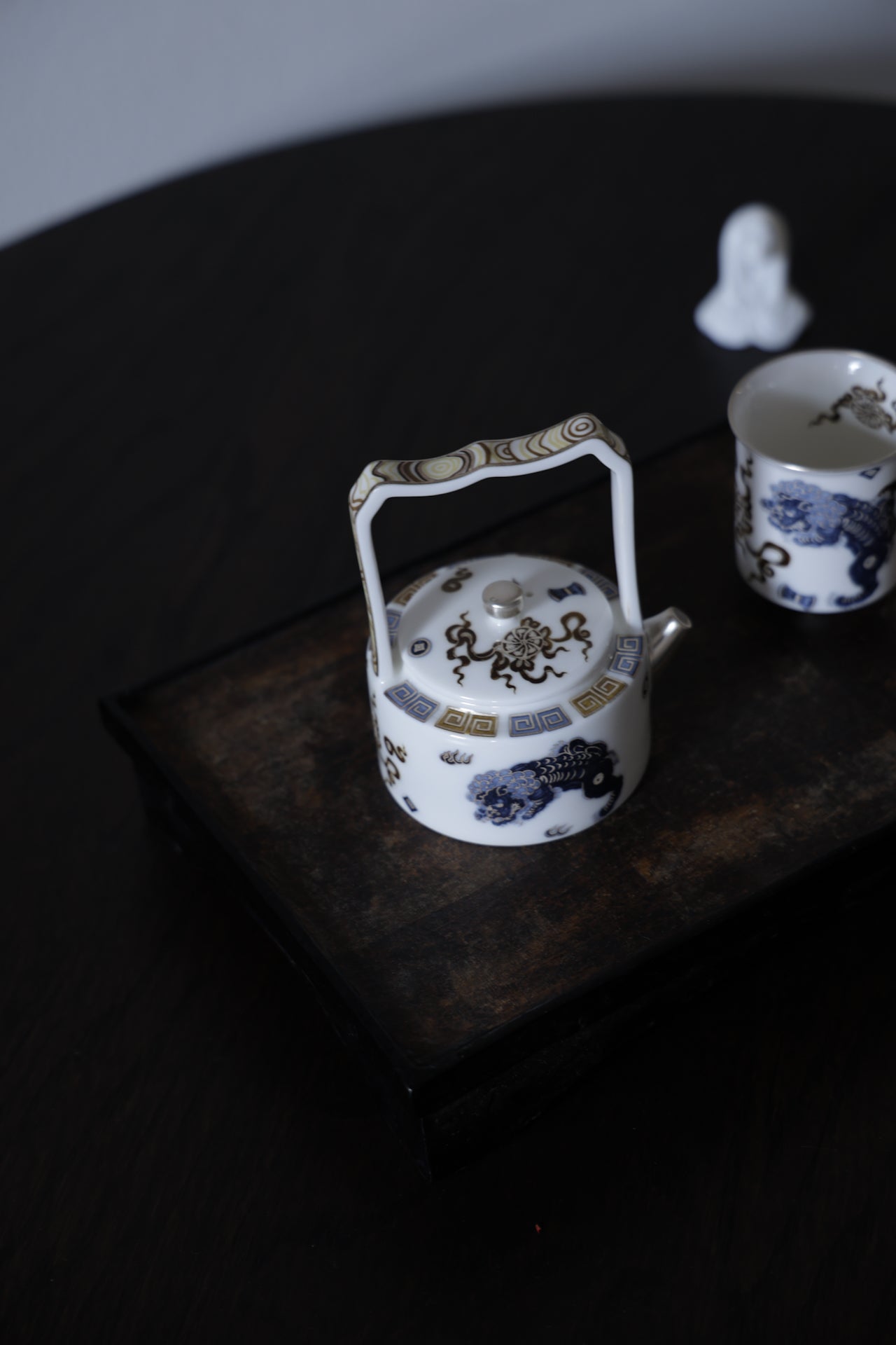 Ti Liang Overhead Handle Teapot Blue Gold Guardian Lion Motif|Best Ceramics
