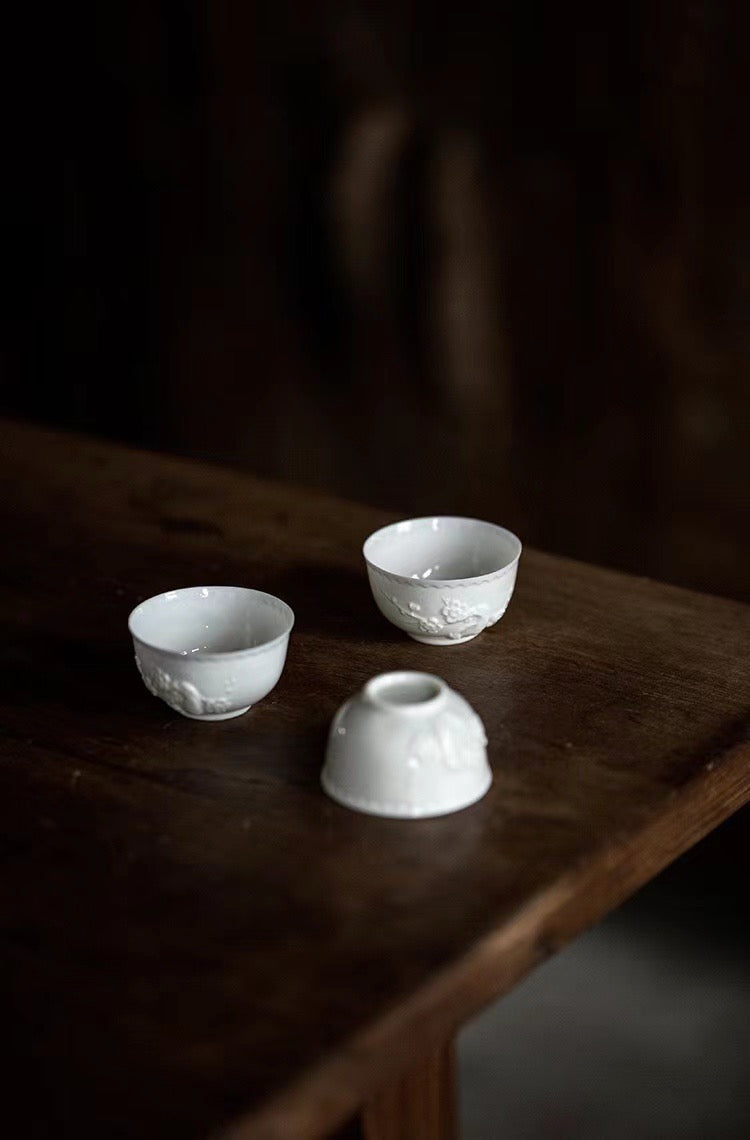 Dehua Vintage Style Sculptured White Porcelain Gongfu Teacup Set Best Ceramics