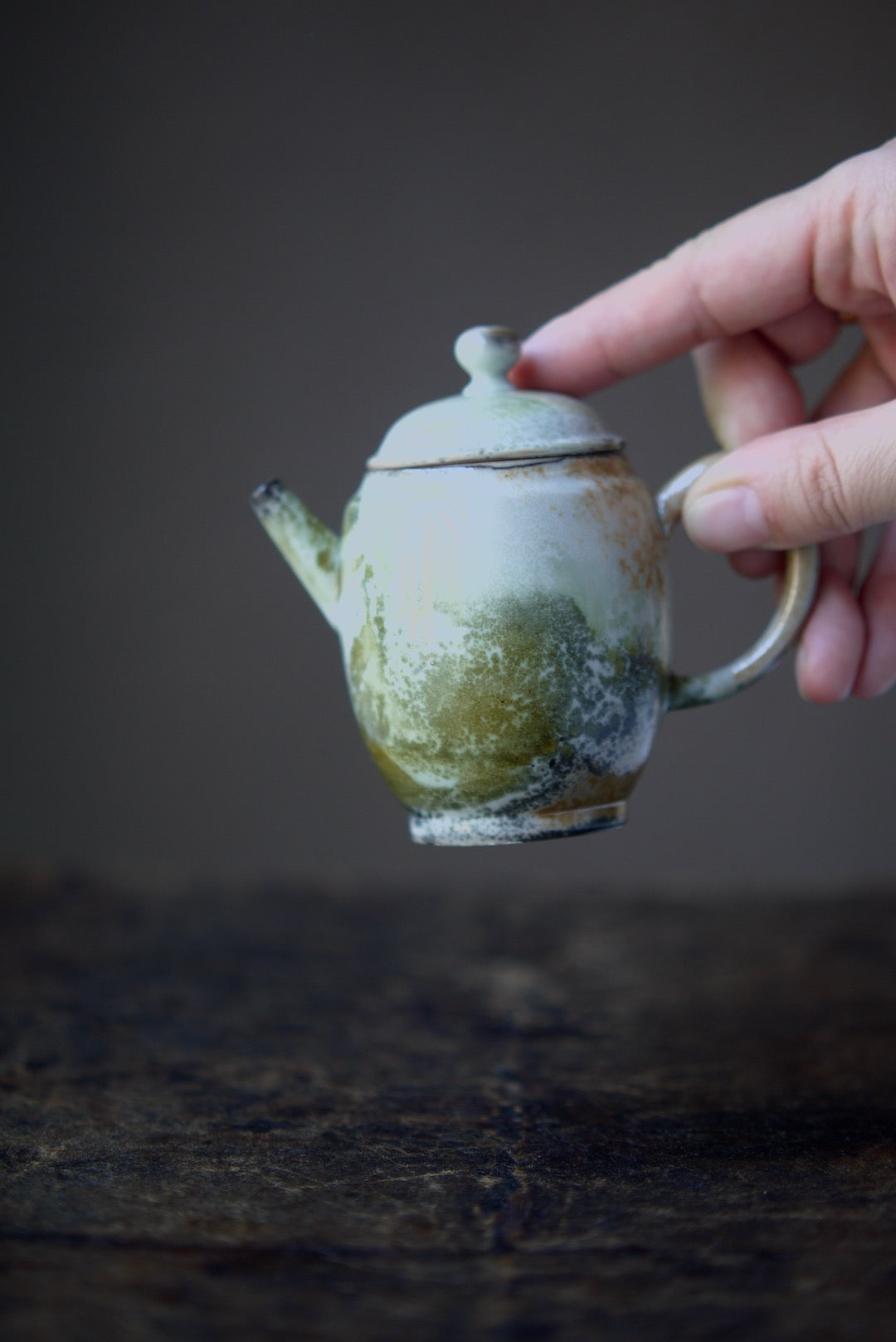 Dehua Vintage Handcrafted Porcelain Mini Unique Gongfu Teapot|Bestceramics