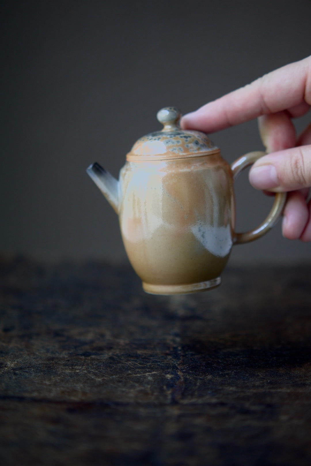 Dehua Vintage Handcrafted Porcelain Mini Unique Gongfu Teapot|Bestceramics