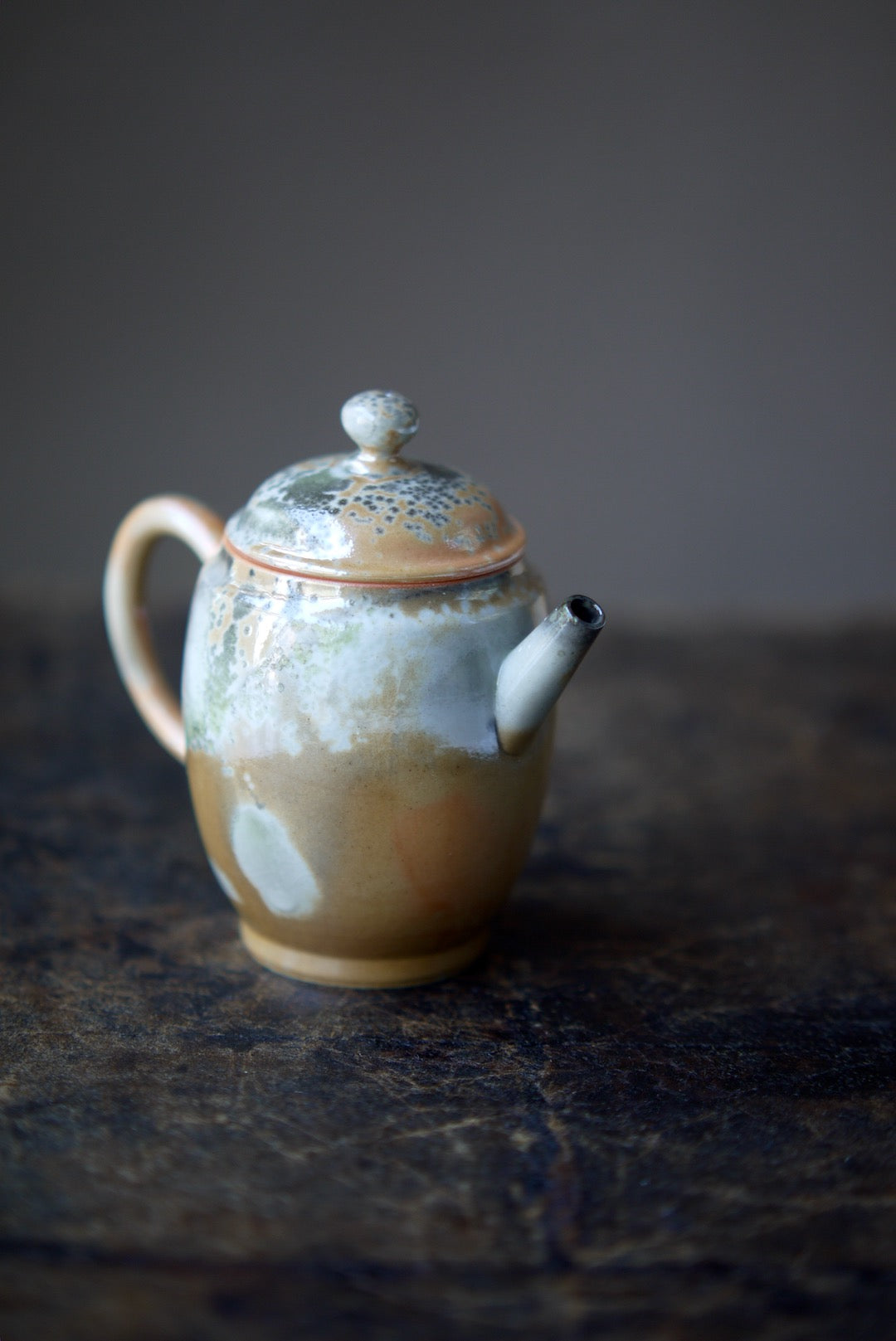 Dehua Vintage Handcrafted Porcelain Mini Unique Gongfu Teapot|Bestceramics