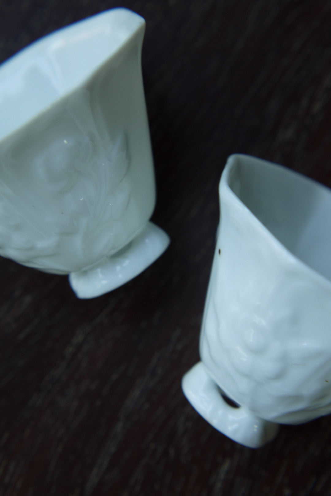 Antique Style Flower Sculpture Teacups