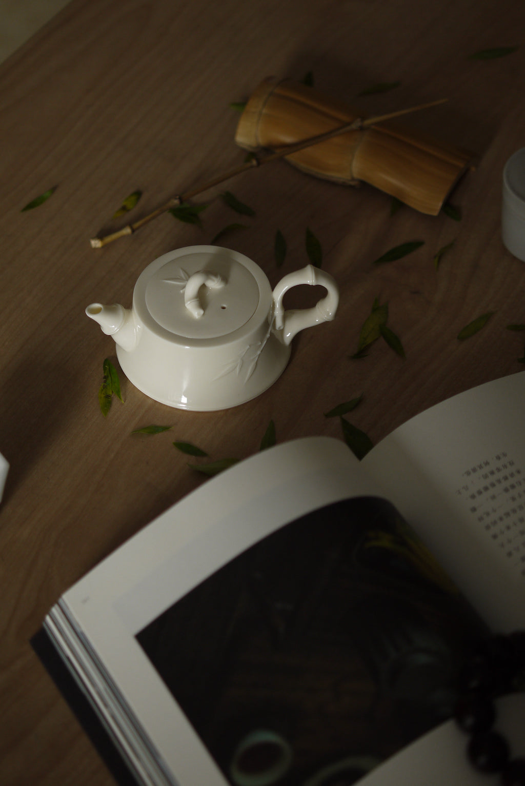 Unique Retro Style Dehua Kaolin Porcelain Kung Fu Teapot|Best Ceramics