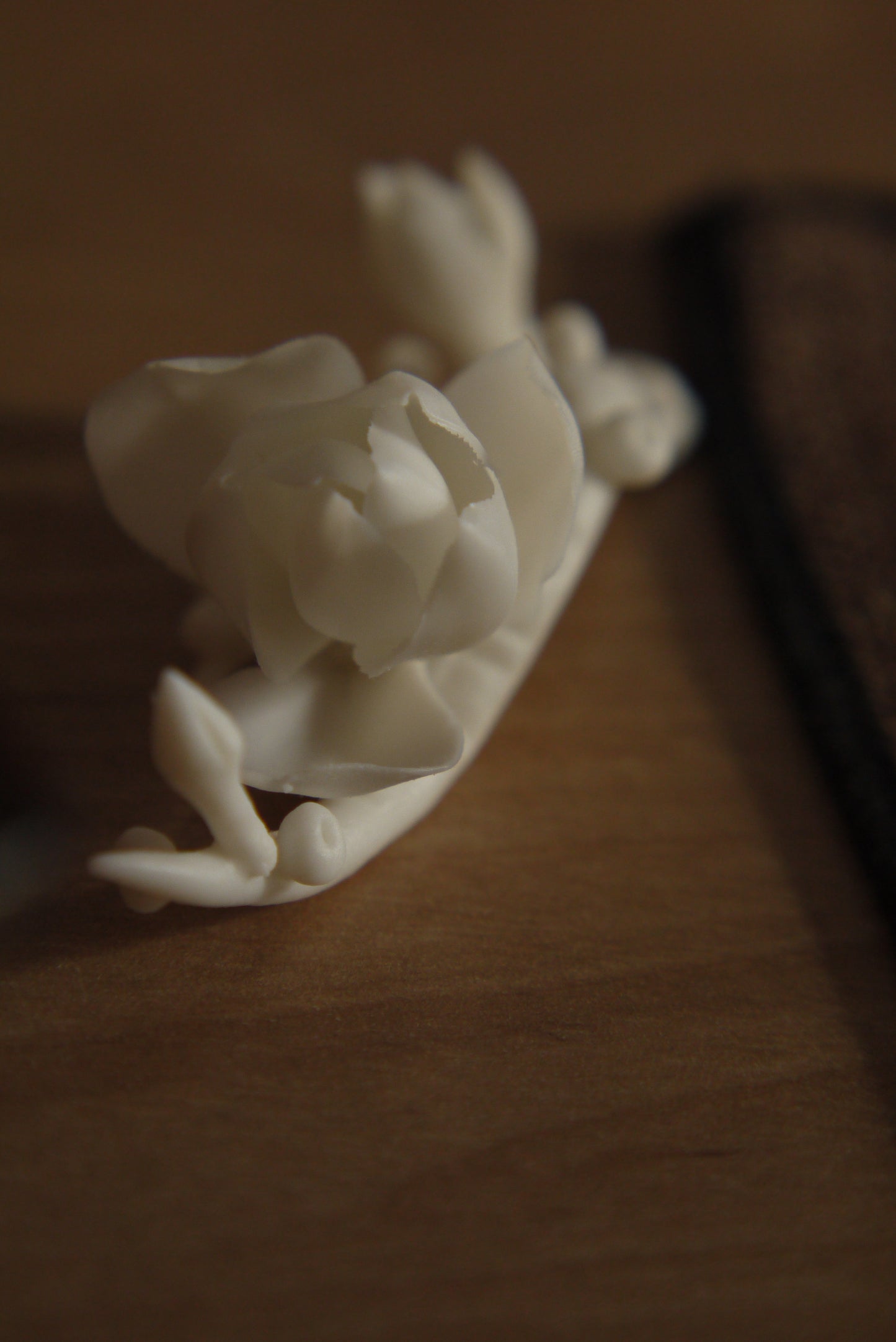 Blanc De Chine Porcelain Tea Wares Flower Figure Saucer|Best Ceramics