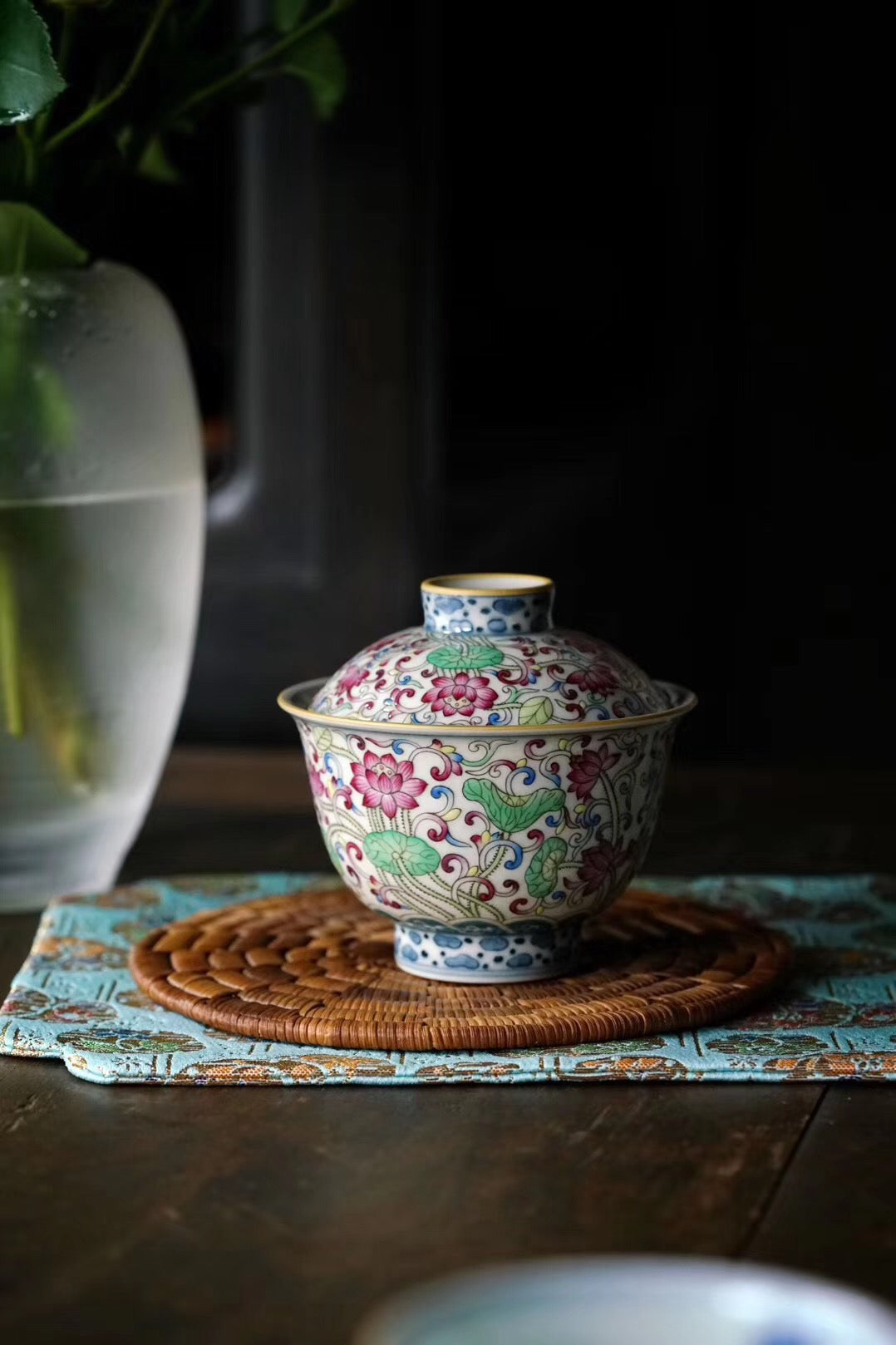 Doucai Hand Painted Gaiwan