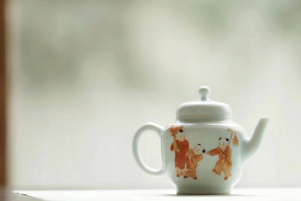 Lovely Chinese Hand-painted Gongfu Teapot Best Ceramics 