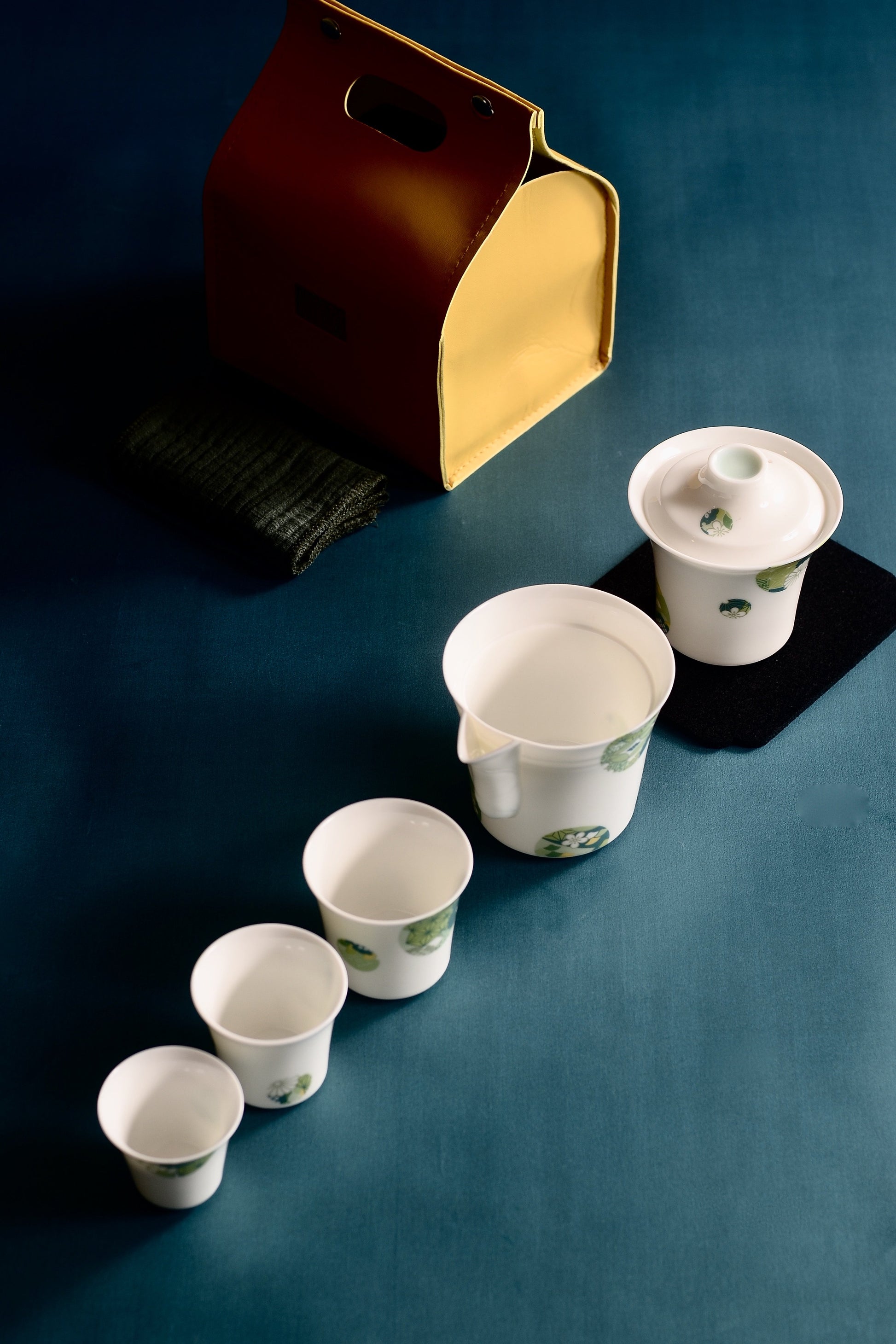 Travel Tea Set Little Tea Room Anywhere Gaiwan Tea Table|Best Ceramics