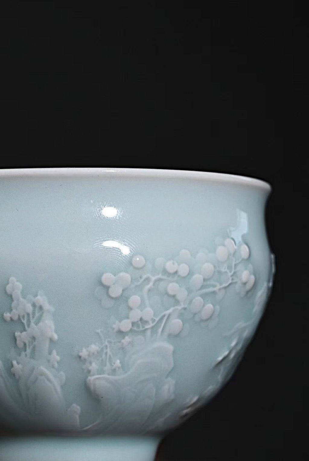 Handmade Vintage Style Sculpture Celadon Gongfu Teacup|Best Ceramics